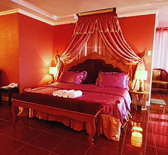 Honeymoon Suite Image